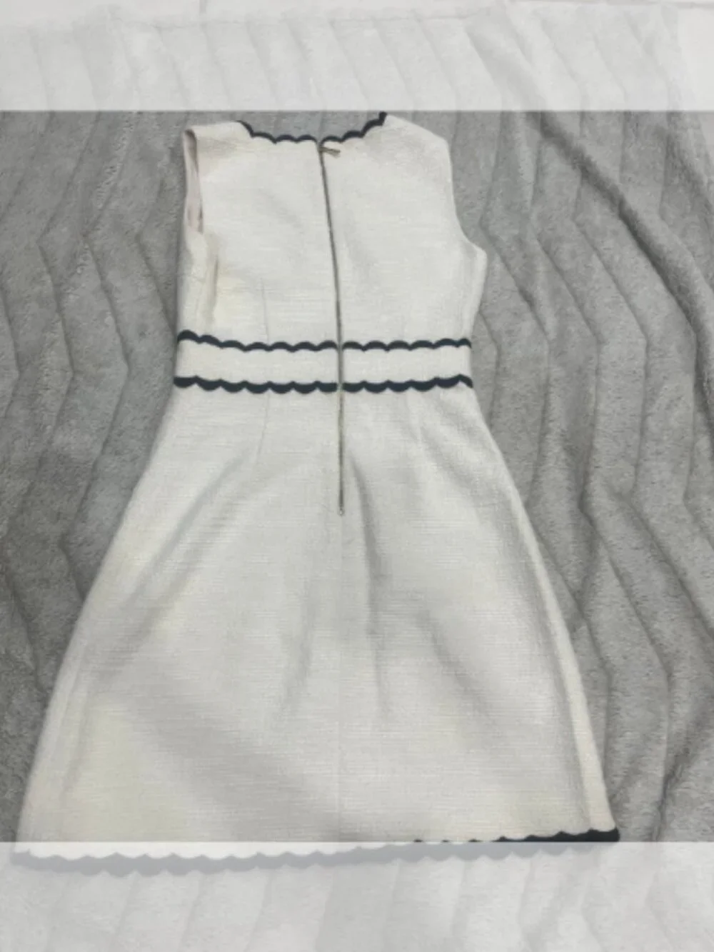 Kate Spade Scalloped Tweed Shift Dress Cream Black Trim Size 2